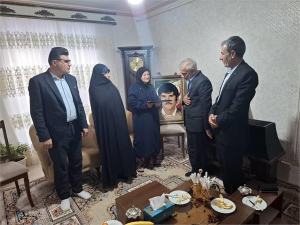 دیدار و تجلیل از خانواده شهید والامقام محمد حسین حاتمی
