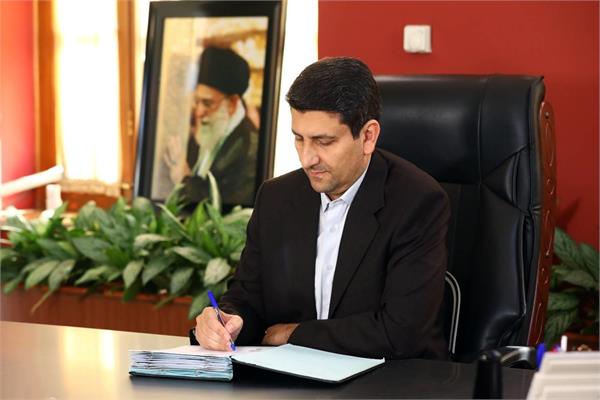 وزیر ارتباطات و اطلاعات با صدور پیامی درگذشت مادر گرانقدر شهید محمود قندی را تسلیت گفت