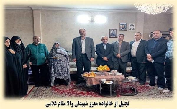 از خانواده معظم شهدا تجلیل به عمل آمد