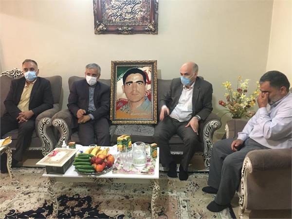 دیدار از خانواده شهید معزز نفری افشار