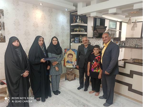 تجلیل از خانواده معظم شهدا