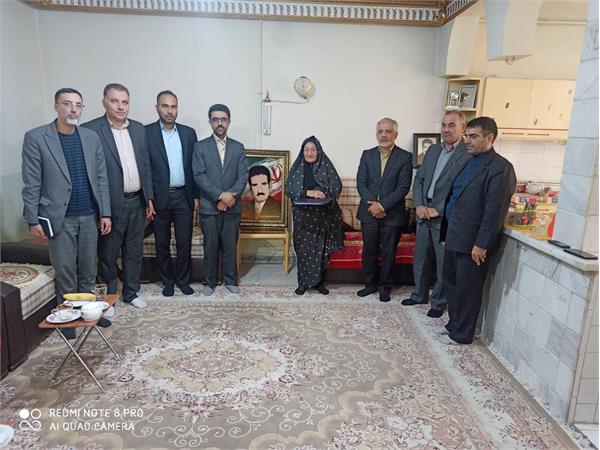 تجلیل از مقام شامخ خانواده معظم شهدا