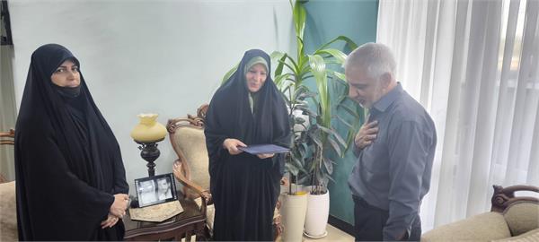 تجلیل از خانواده معظم شهدا