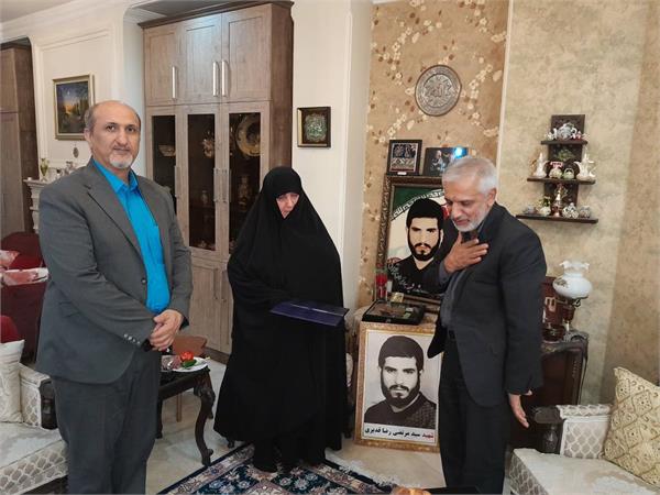 در راستای طرح سپاس ازخانوداده معظم شهید سید مرتضی رضاقدیری تقدیر و تشکر بعمل آمد