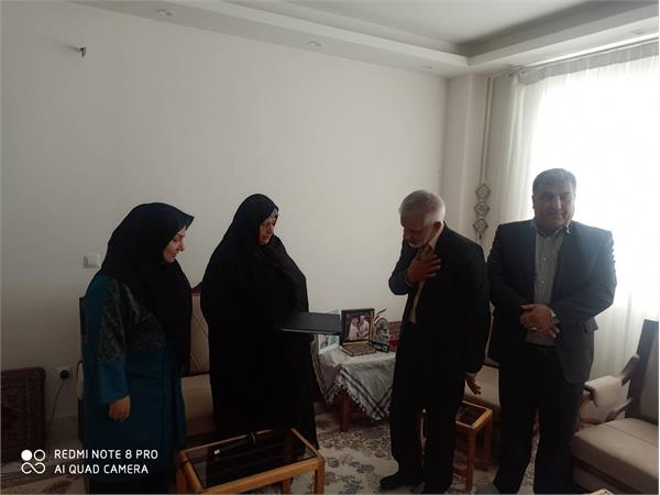 تجلیل از مقام شامخ خانواده معظم شهدا