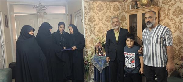 با حضور در منزل خانواده معظم شهید موسوی  درگذشت فرزند معزز شهید را به خانواده ایشان تسلیت عرض نمودند